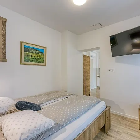 Jantar Apartmán *