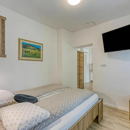 Jantar Apartmán