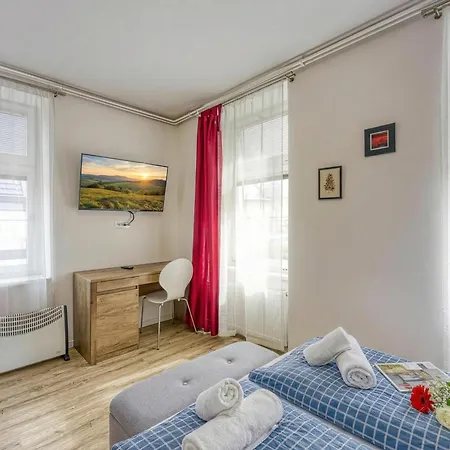 Jantar Apartment